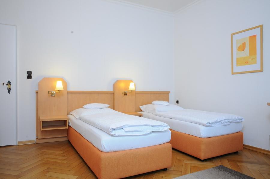 Hotel Hubertus Hannover Bagian luar foto